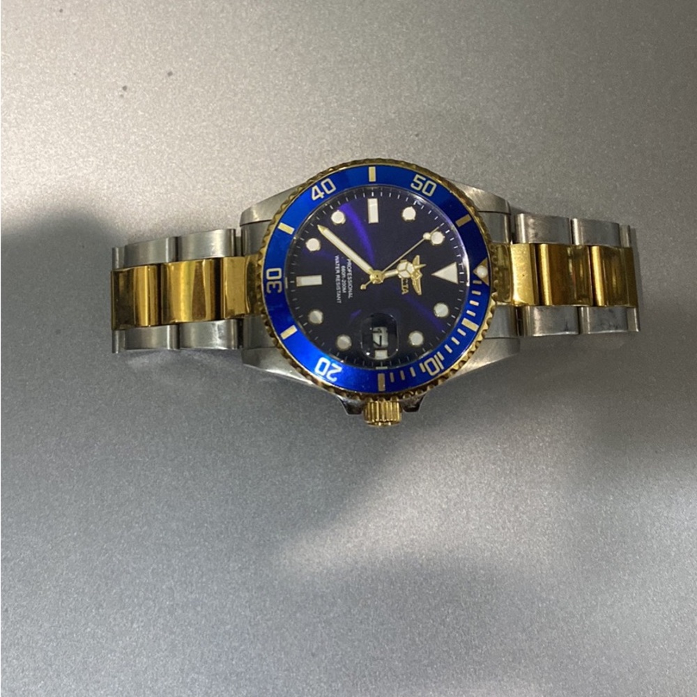 Invicta Men's Pro Diver Collection Coin-Edge Automatic Watch